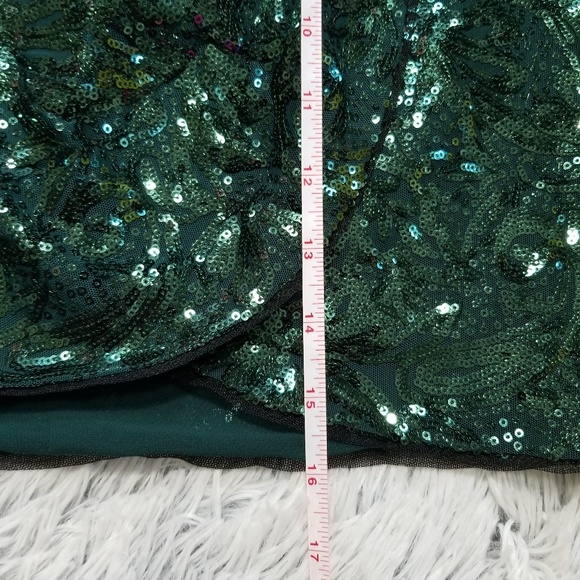 BCBGMaxAzria sequin wrap skirt size XS NWT - Picture 4 of 7